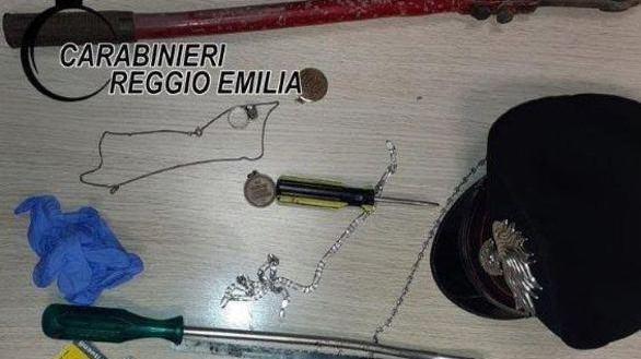 Tenta il furto ma un cittadino chiama il 112: arrestato