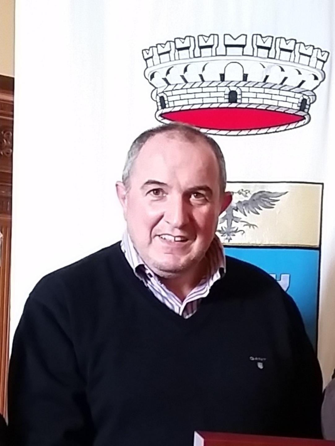 Sini sfida le critiche: faremo la piscina 