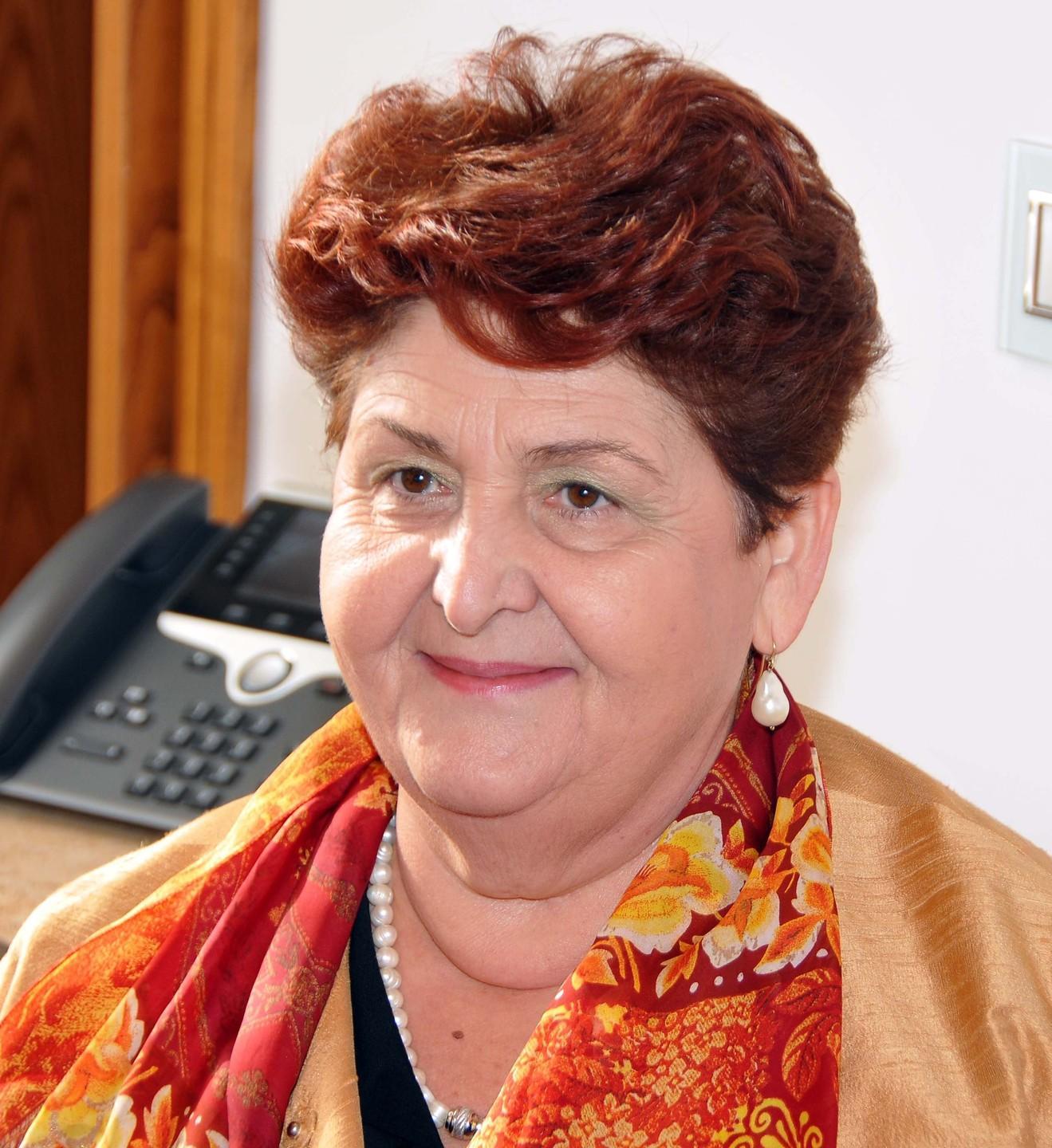 Vertenza del latte: il tavolo nazionale oggi dalla Bellanova