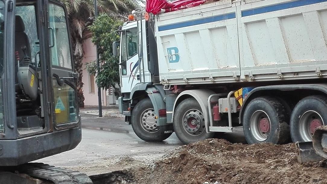 Due giorni senza l’acqua di rete falle nella condotta foranea