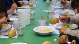 Mensa scolastica da rivedere dopo le proteste