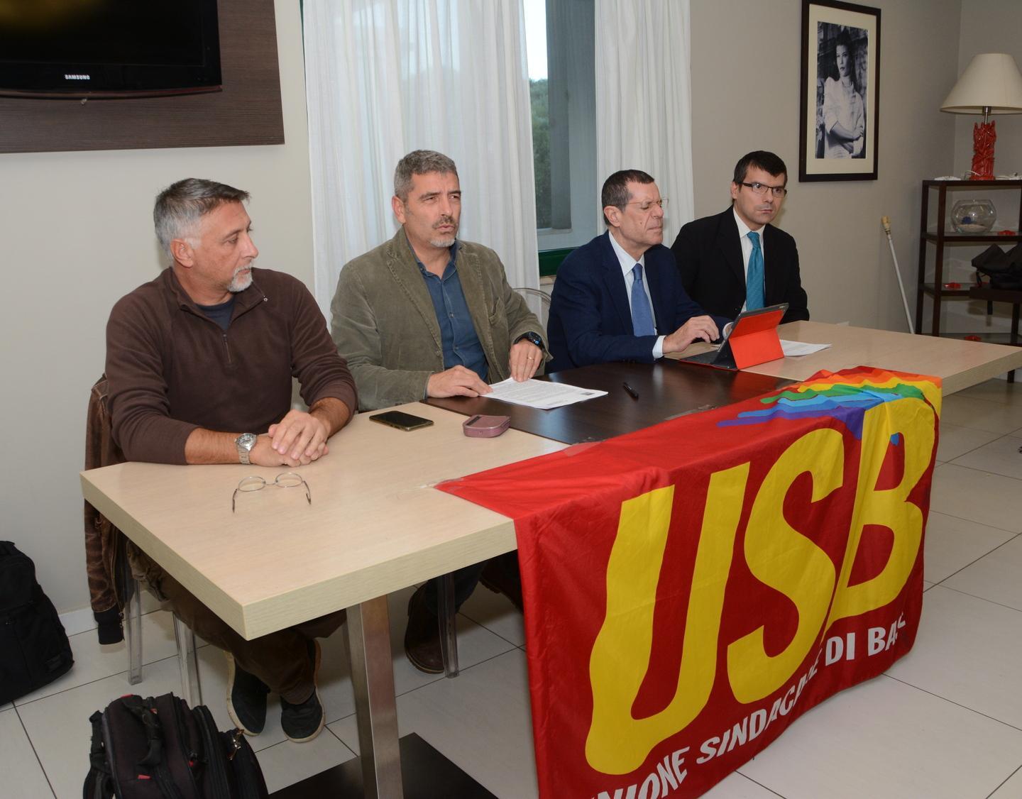 Dipendenti ex Meridiana nella palude del tribunale 