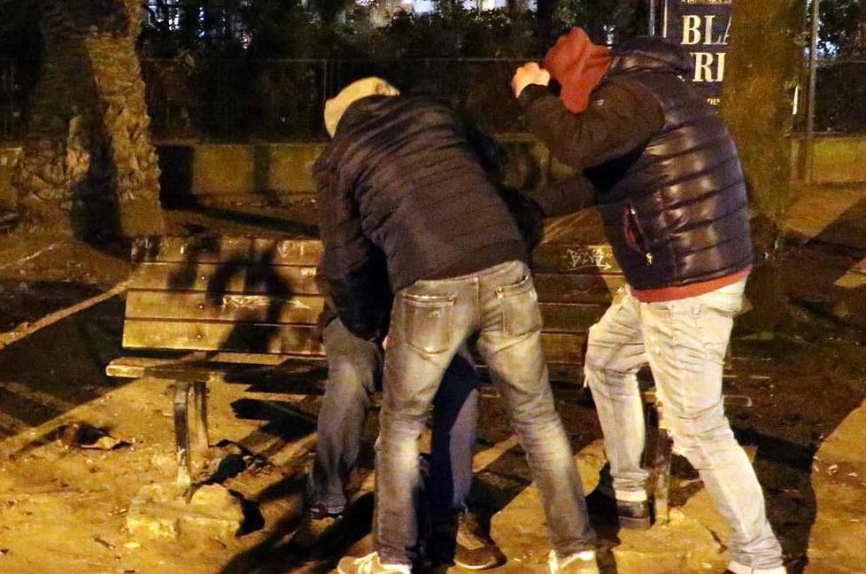 Tentò di uccidere un sedicenne a Marina di Massa, patteggia a 5 anni 