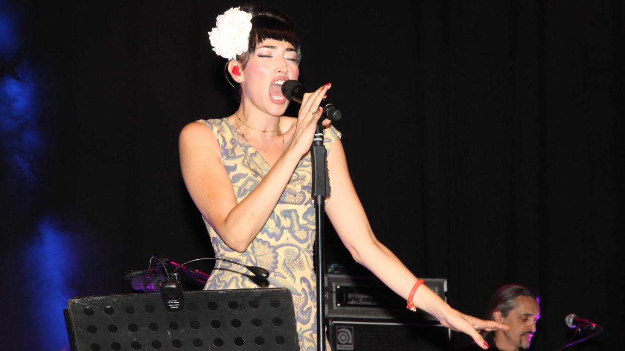 Capodanno a Reggio Emilia, Nina Zilli in piazza Martiri del 7 luglio per il concerto della notte di San Silvestro