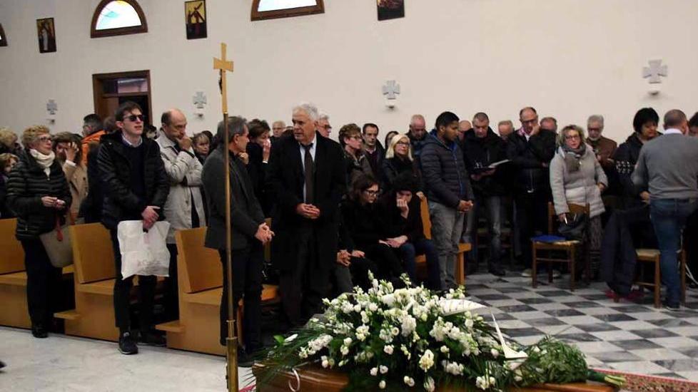 L'addio a Luca, morto a 29 anni: «Eri brillante e generoso, non ti dimenticheremo mai»