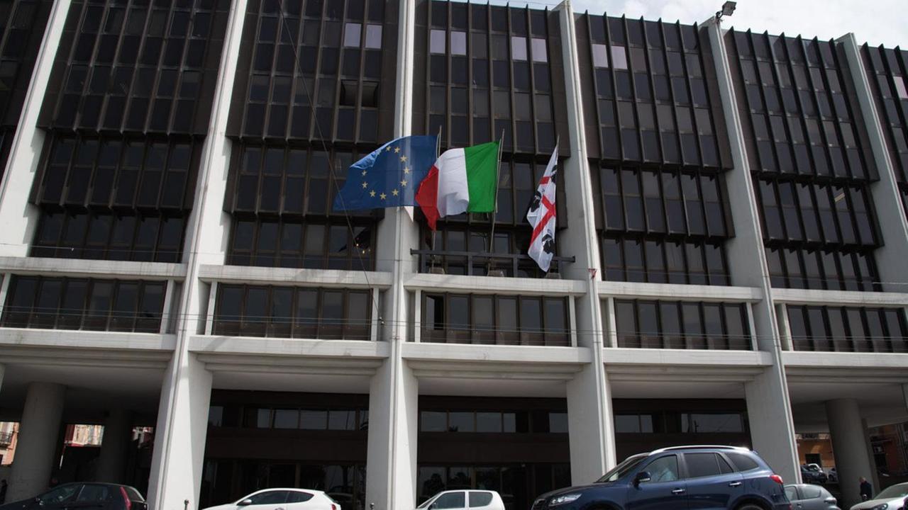 «Alla Sardegna il controllo del bando»