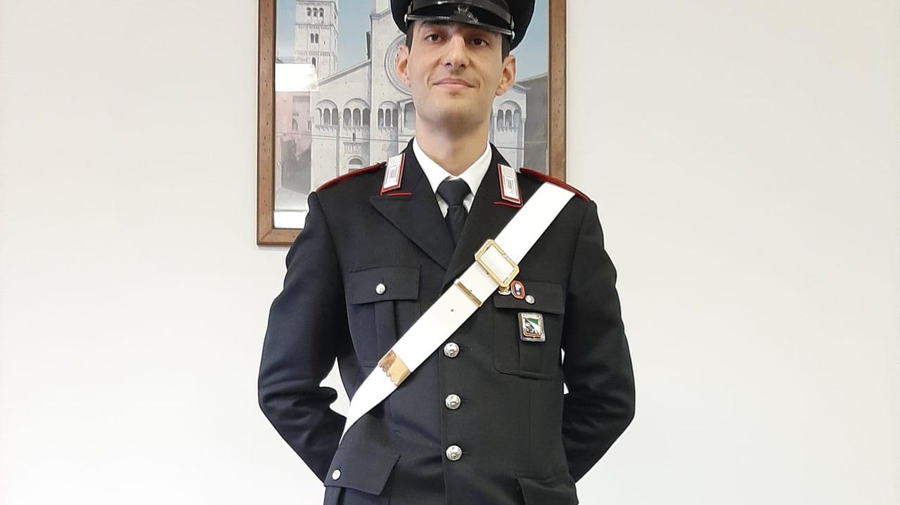 Modena, pusher strattona i carabinieri: arrestato