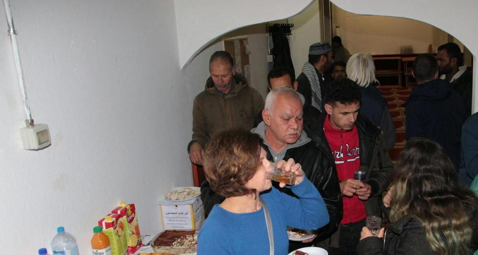 Abbraccio a Viareggio tra il Centro islamico e la Parrocchia di Bicchio 