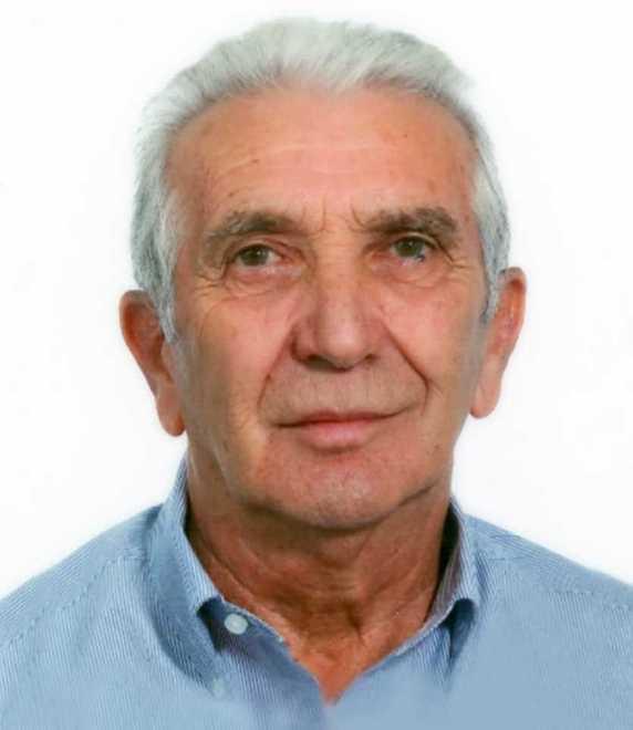 Ieri l’ultimo saluto all’artigiano corniciaio Affetto alla famiglia