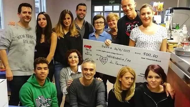 Un assegno da 700 euro dalla Colomba per l’Ail