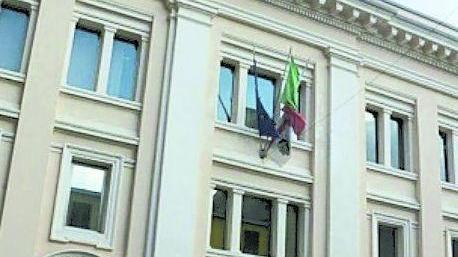 Corsi di inglese e allestimento vetrine per i commercianti