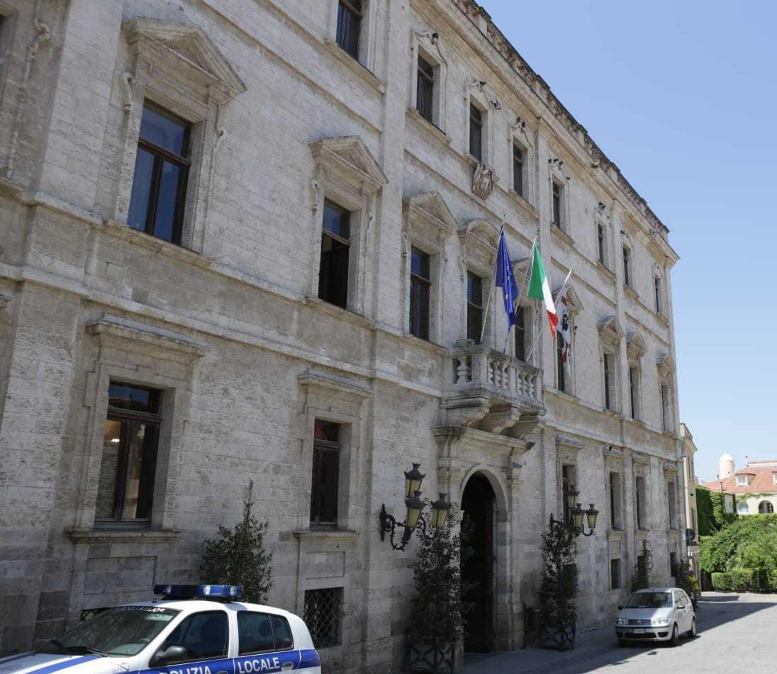 Bilancio, trovati 1,2 milioni per verde, tasse e sociale 