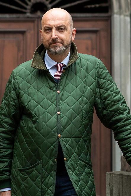 «Via Fillungo senza luci di Natale: decisione dolorosa, ma era necessaria» 