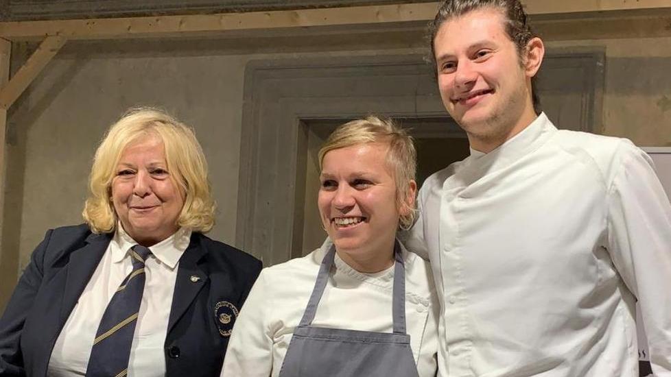 Dal prosciutto ai formaggi, bevendoci su Gara tra giovani chef: vince Margherita
