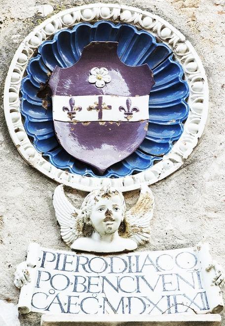 Campiglia, la storia messa in magazzino Appello del Comune alla Sovrintendenza 