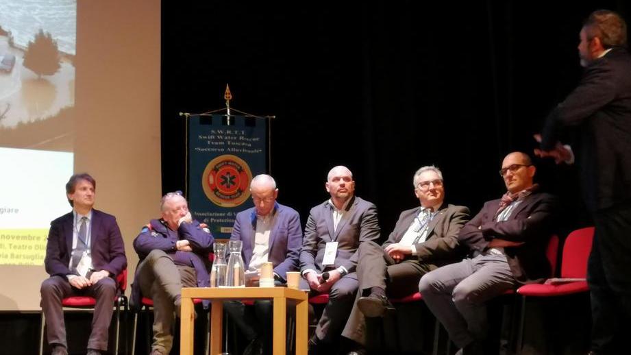 «Servono argini più alti, manutenzioni e occorre spostare le case dalla golena»