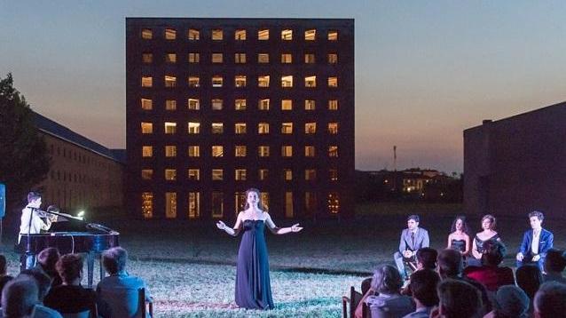 Ciak, si gira nel cimitero di San Cataldo Guadagnino e sei star nella serie Hbo-Sky