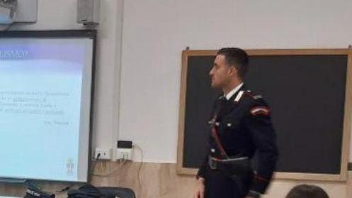 Ovodda, lezione di legalità incontro con i carabinieri 