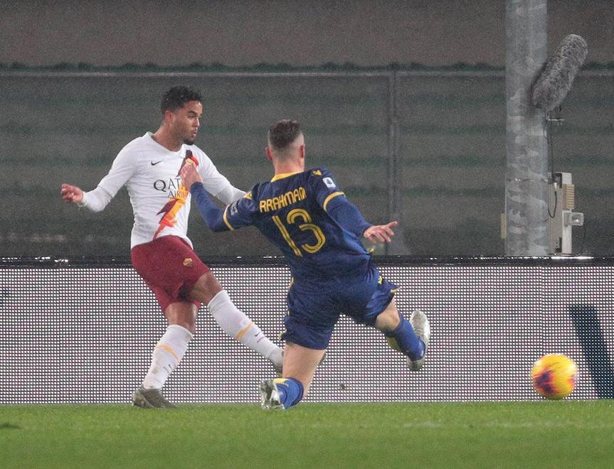 Una Roma da viaggio Kluivert-Perotti-Miki conquistano Verona