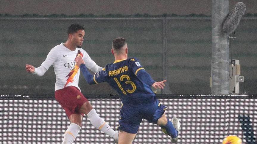 Una Roma da viaggio Kluivert-Perotti-Miki conquistano Verona