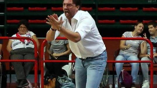 Incubo Montecatini gioca a intermittenza e Borgosesia sembra una squadra Nba