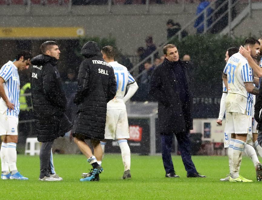 Semplici e la Spal double face «Belli con la mente libera» 