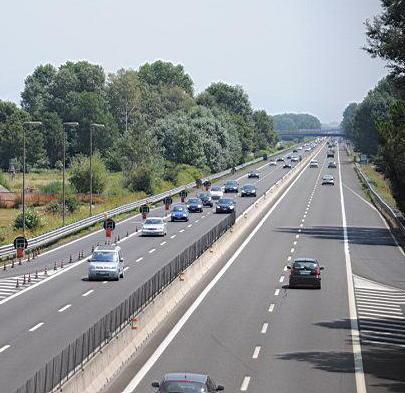Lavori in A11: autostrada chiusa per lavori
