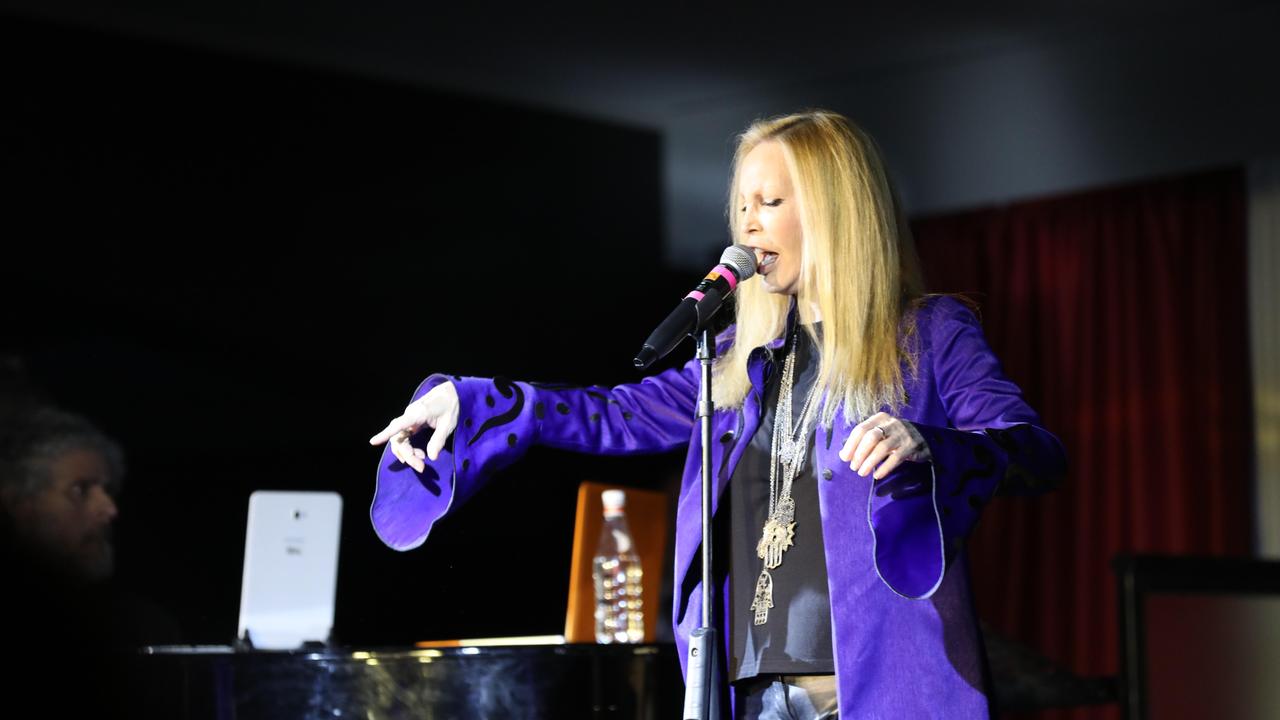 Patty Pravo in concerto in piazza a Pontedera l'ultimo dell'anno