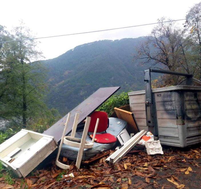 Rifiuti in strada e Asmiu chiede un leasing per nuovi mezzi
