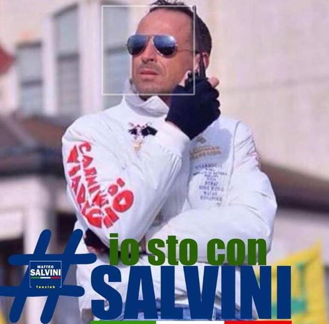 Santini sta con Salvini... con la divisa del Carnevale 
