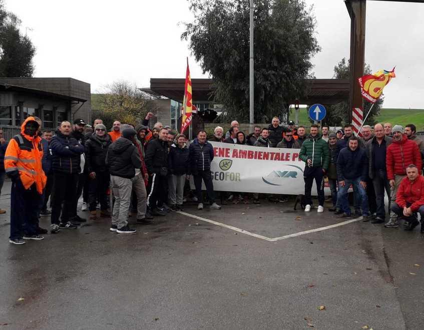 Ancora in sciopero i lavoratori precari del gruppo Geofor In 11 sono a rischio 