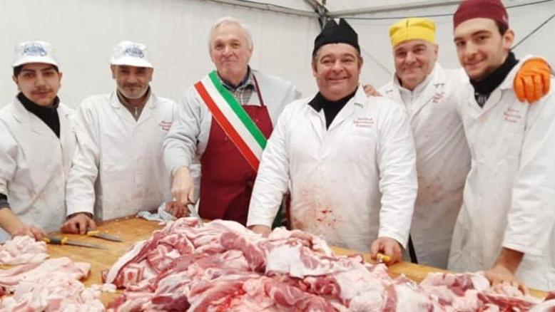 Il sindaco in piazza per la tradizionale “pcaria”