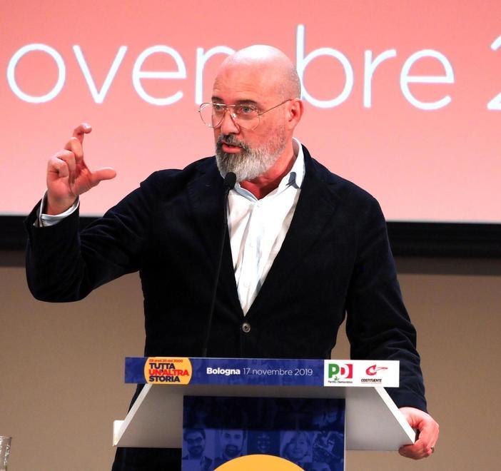 Bonaccini pronto per Bologna «Portate tutte le bandiere»