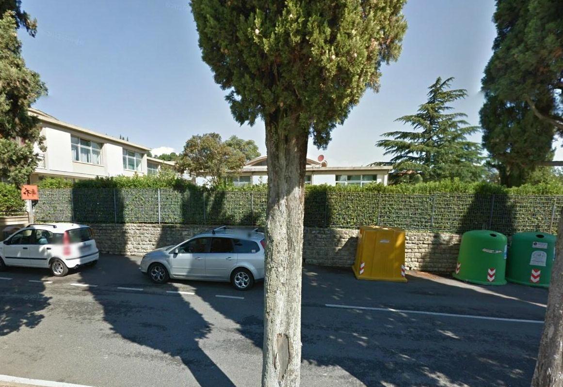 La sede delle scuole elementari e medie di Pomarance