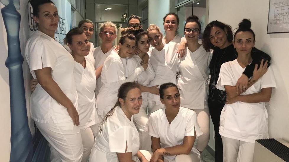 Cna “laurea” 27 estetiste a Massa In 13 pronte a fare impresa