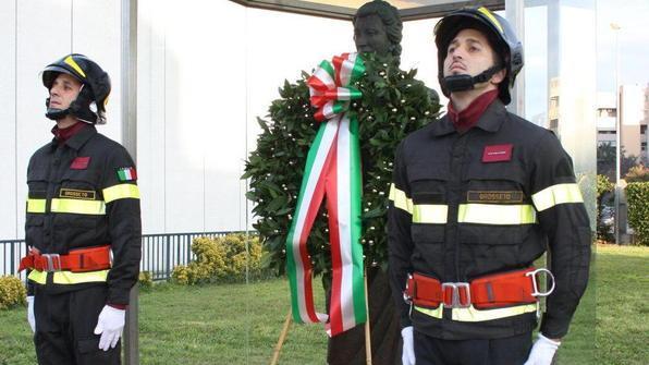 Oggi è Santa Barbara Cerimonie a S.Fiora e nei comandi dei Vf