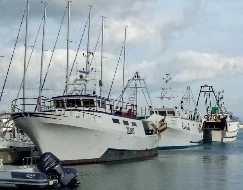 Troppa sabbia alla bocca del porto Trasloco forzato per i pescherecci 