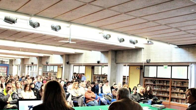 La scuola come cultura Compleanno all’Ariosto nel segno della libertà
