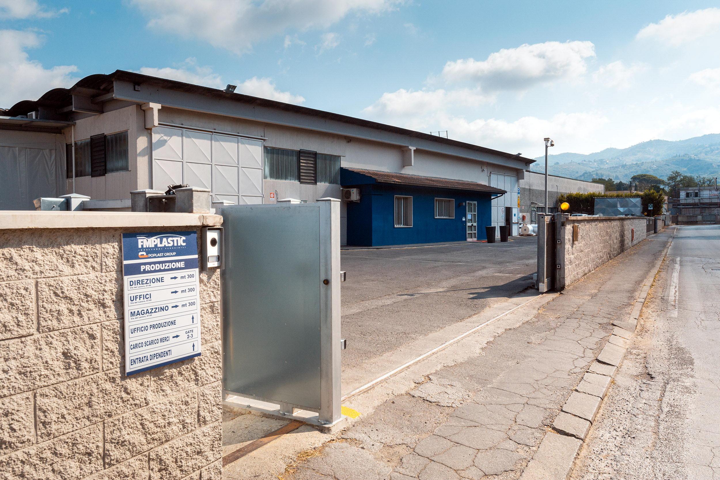 Lo stabilimento di Lamporecchio (Foto Paolo Nucci)