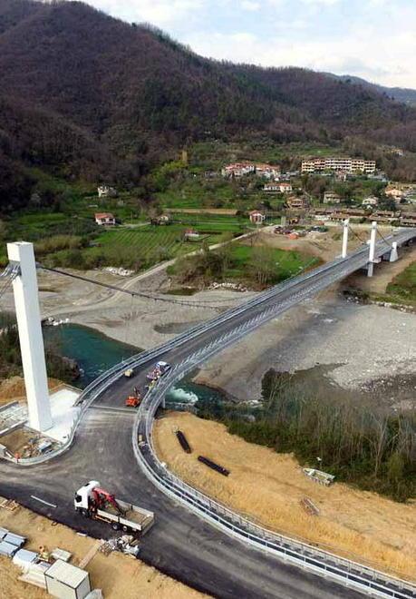 Dalla Regione oltre 4,5 milioni per tre rotatorie e la nuova palestra 
