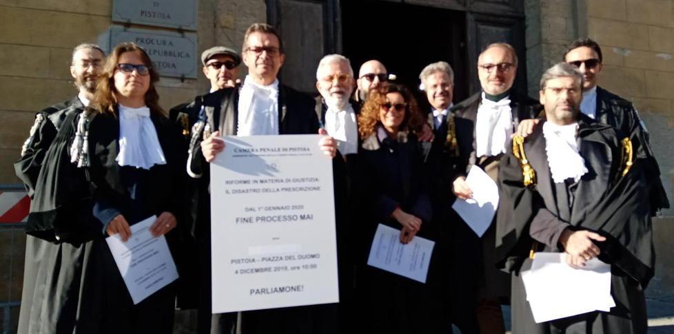 Toghe e cartelli contro la riforma della prescrizione 