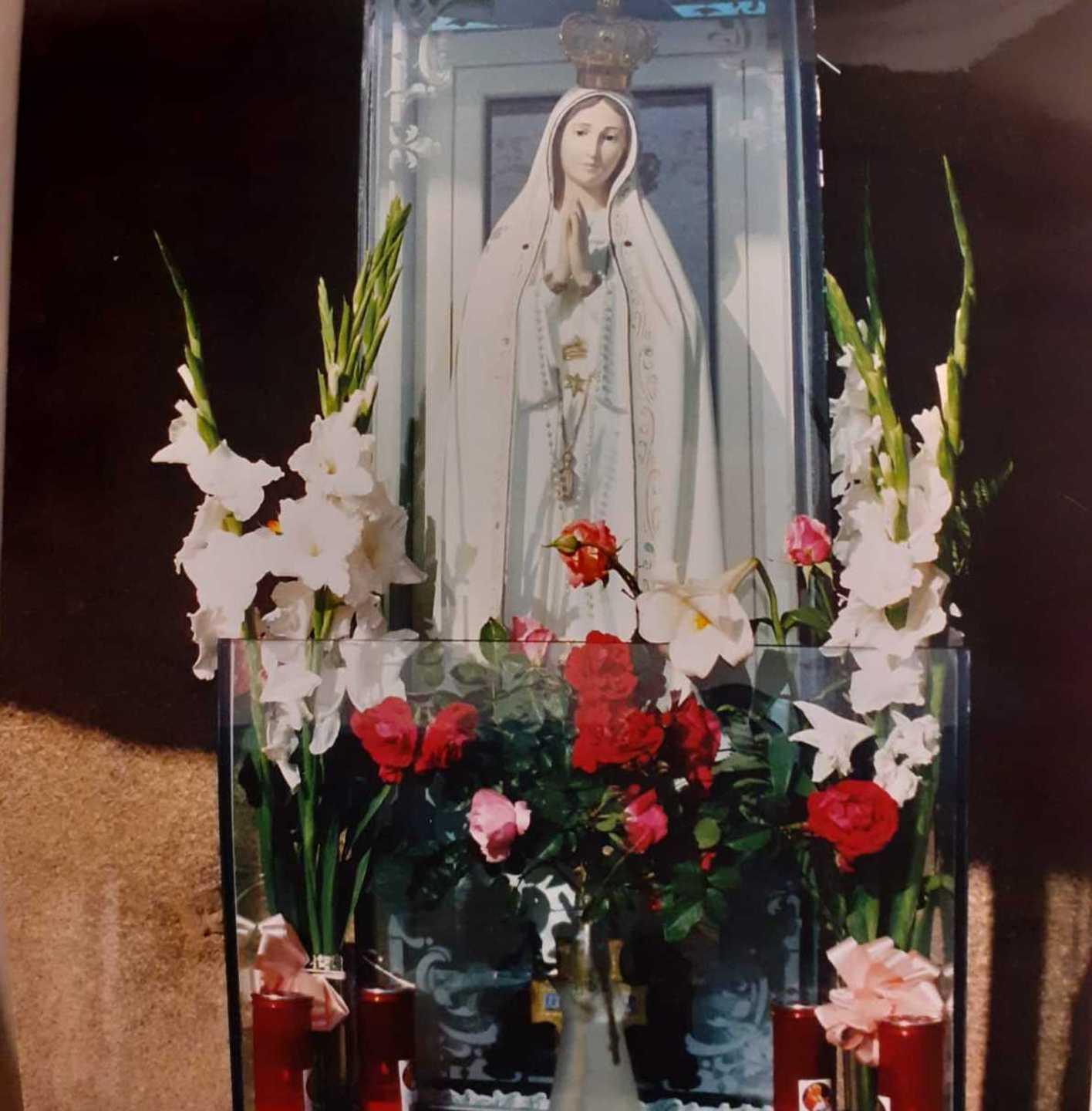 Furto nella teca della Madonna portata via una catenina d’oro