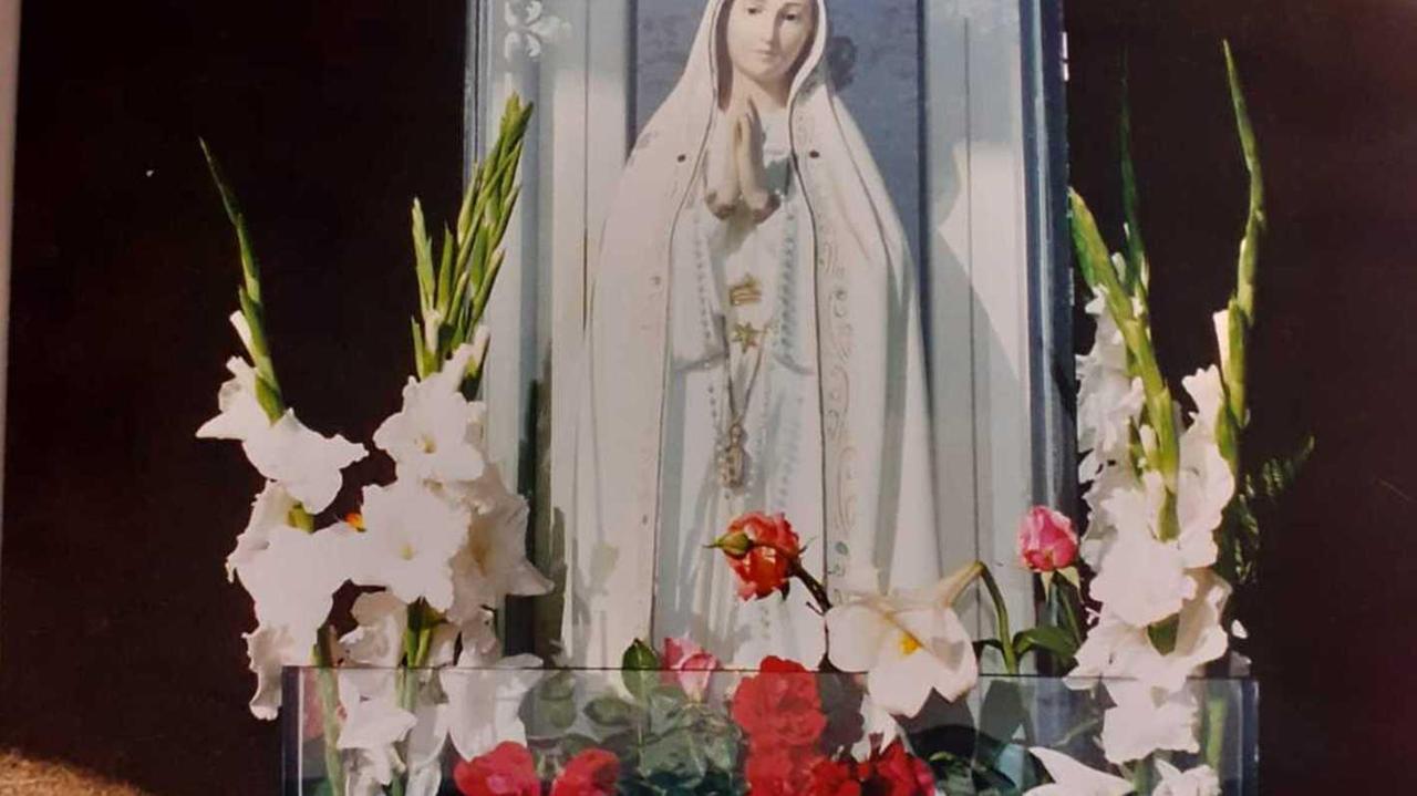 Furto nella teca della Madonna portata via una catenina d’oro
