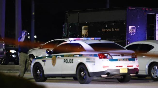 Florida: spari banditi-polizia: 4 morti