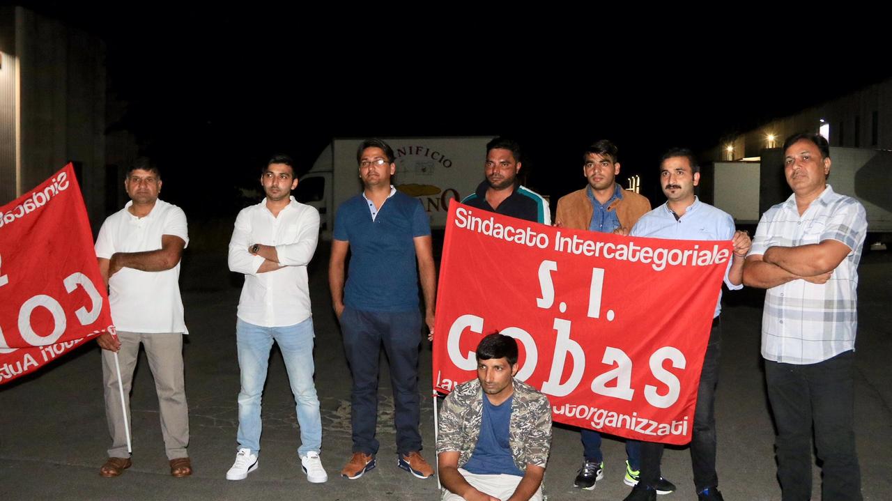 La manifestazione dei lavoratori del Panificio Toscano (foto d'archivio)