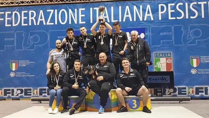 La Maxima Sport Camaiore si regala l’argento agli italiani di sollevamento