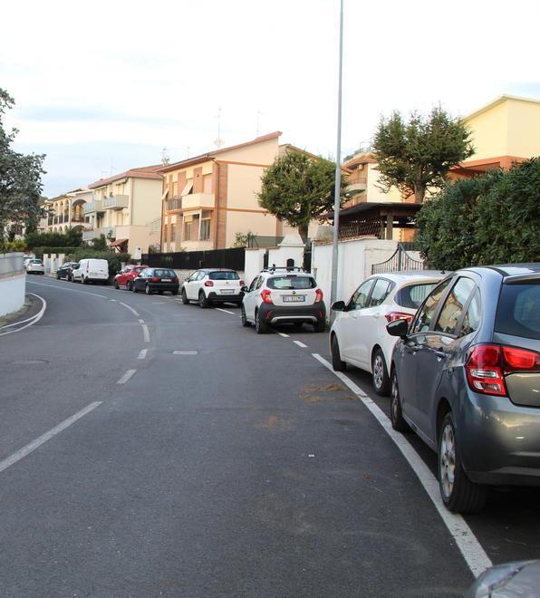 Via Romita vuole più parcheggi incontro con vigili e Comune 