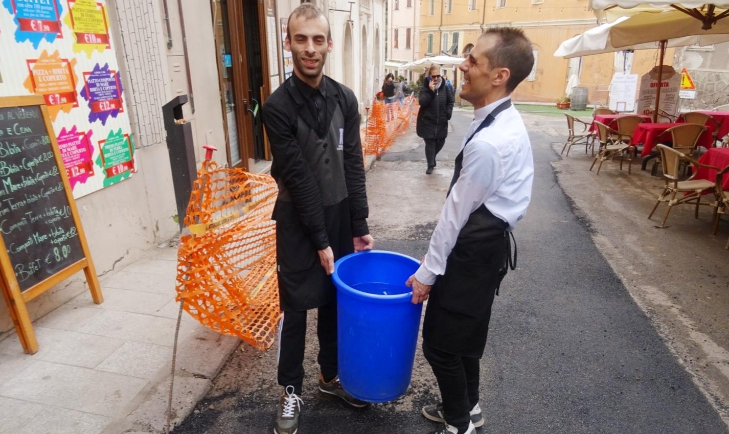 Rubinetti a secco da giorni «Peggio del terzo mondo» 