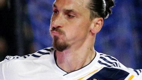 Ibra torna e provoca «Il vero Ronaldo era quello brasiliano»