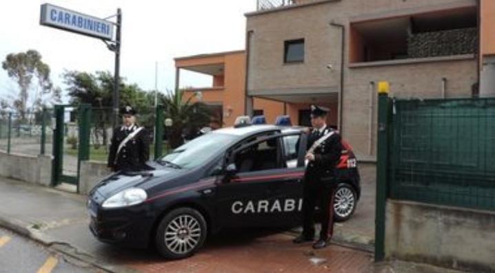 Ricatta l'amica per estorcerle denaro: condannata a Cagliari